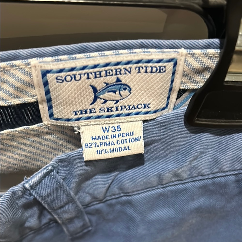 Southern Tide Blue Flat Front Shorts Casual Style - Picture 2 of 2